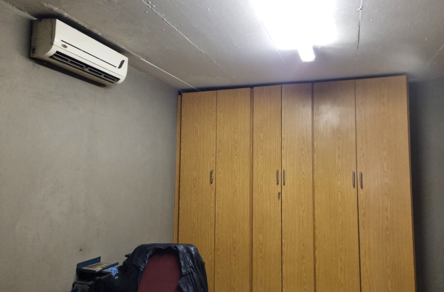 Commercial Property for Sale in Lower Bo-dorp North West
